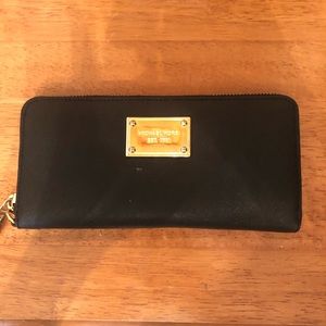 Michael Kors wallet